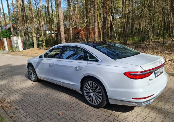 Audi A8 cena 210000 przebieg: 97000, rok produkcji 2019 z Warszawa małe 667